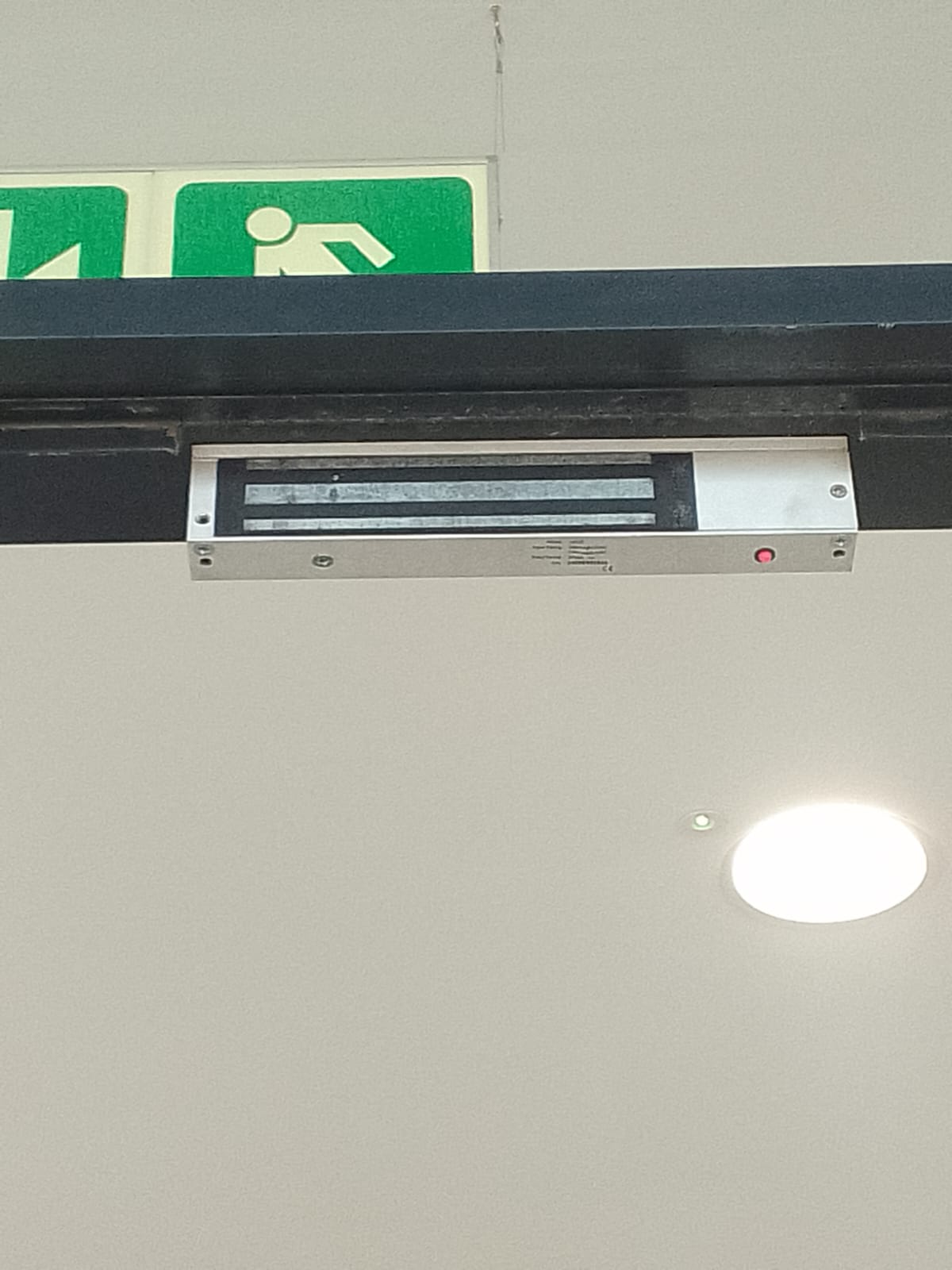 Magnetic door lock installed at the Amanzimtoti office