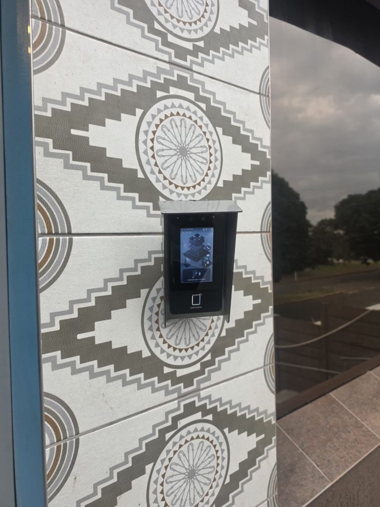 Pedestrian entrance access terminal